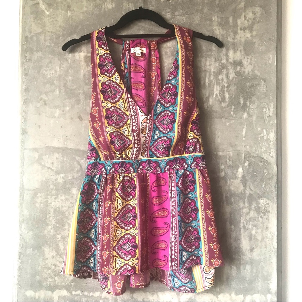 NWOT Lily White Floral Sleeveless Blouse XL